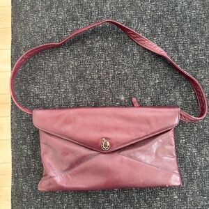 VINTAGE Justin’s Genuine cowhide shoulder bag